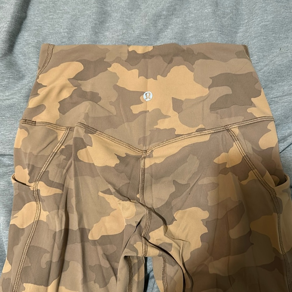 Lululemon brown camouflage align leggings size 6 with pockets